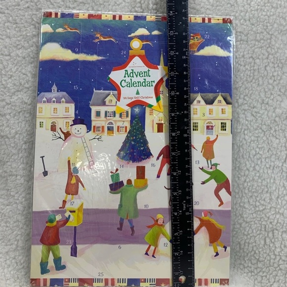 International Greetings USA Advent Calendar 14" Snow play scene christmas - Picture 5 of 11